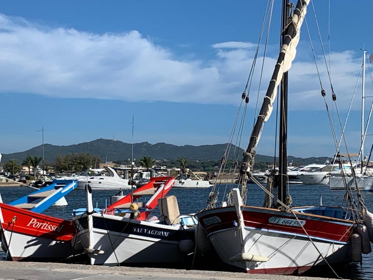 Les Toits De Sanary Et La Mer Sanary-sur-Mer Exterior foto